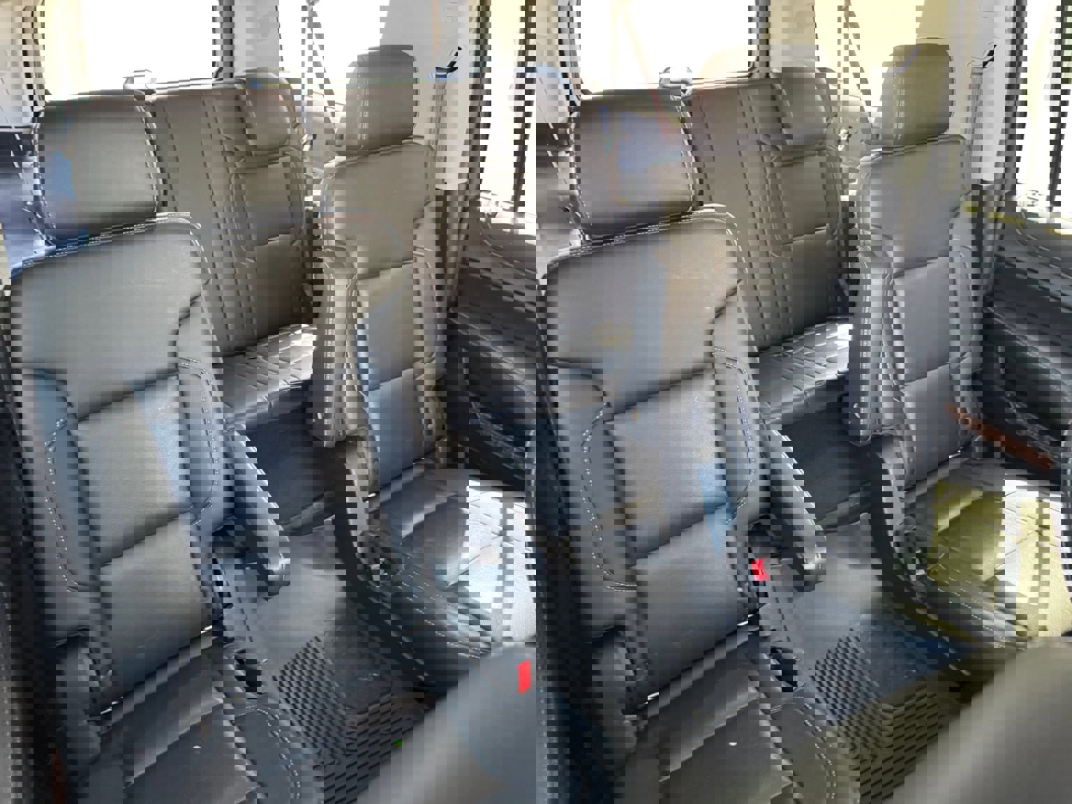 Used 2019 Chevrolet Suburban Premier w/ RST 6.2L Performance Edition AWD/4WD image 18