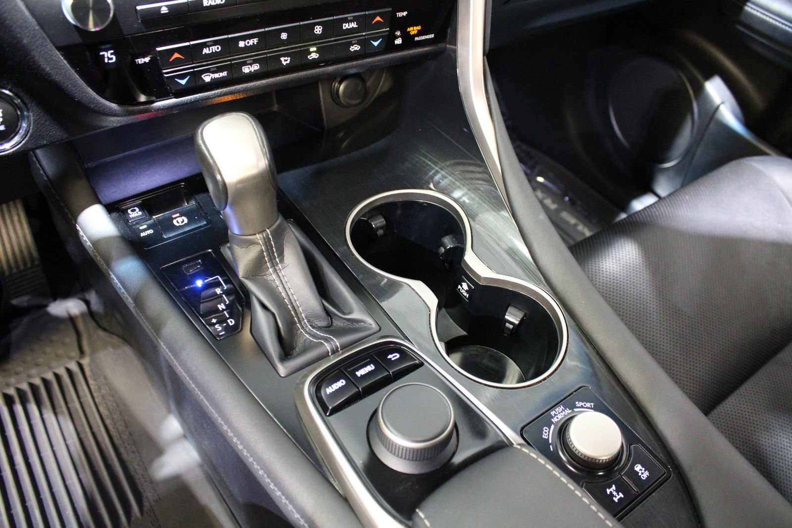 Used 2019 Lexus RX 350 AWD image 27