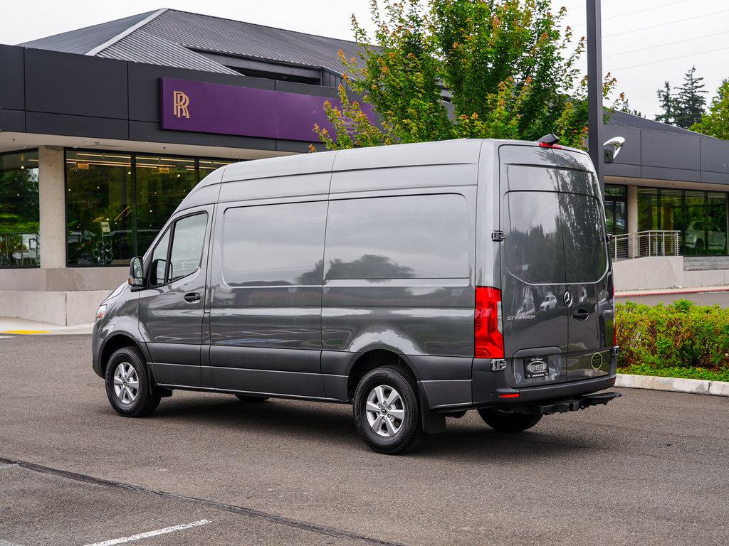 Used 2022 Mercedes-Benz Sprinter 2500 image 3