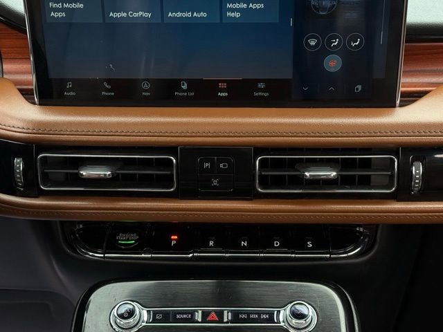 Used 2022 Lincoln Nautilus Reserve w/ Luxury Package image 26