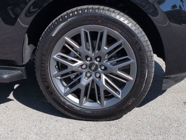 New 2026 Ford Expedition Platinum w/ Stealth Appearance Package AWD/4WD image 11