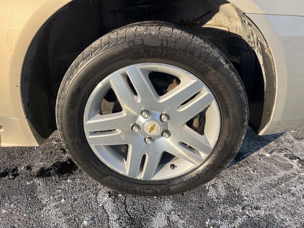 Used 2011 Chevrolet Impala LT w/ Luxury Edition Package image 21