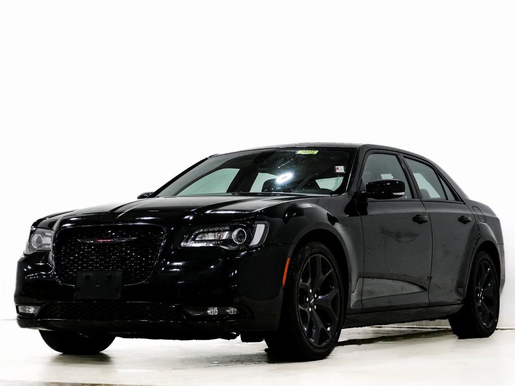 Used 2023 Chrysler 300 S image 3