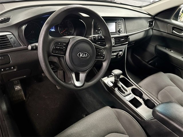 Used 2017 Kia Optima LX image 9