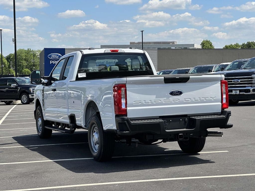 New 2026 Ford F250 XL w/ XL Driver Assist Package RWD image 5