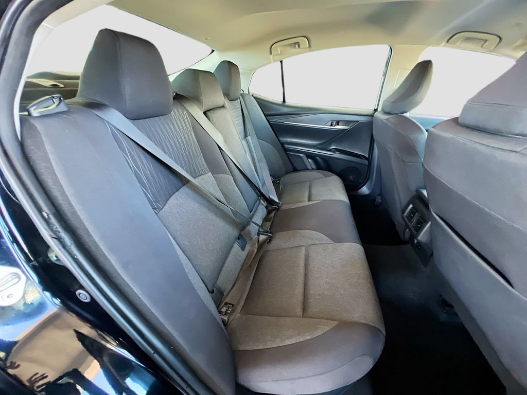 Used 2025 Toyota Camry LE FWD image 24