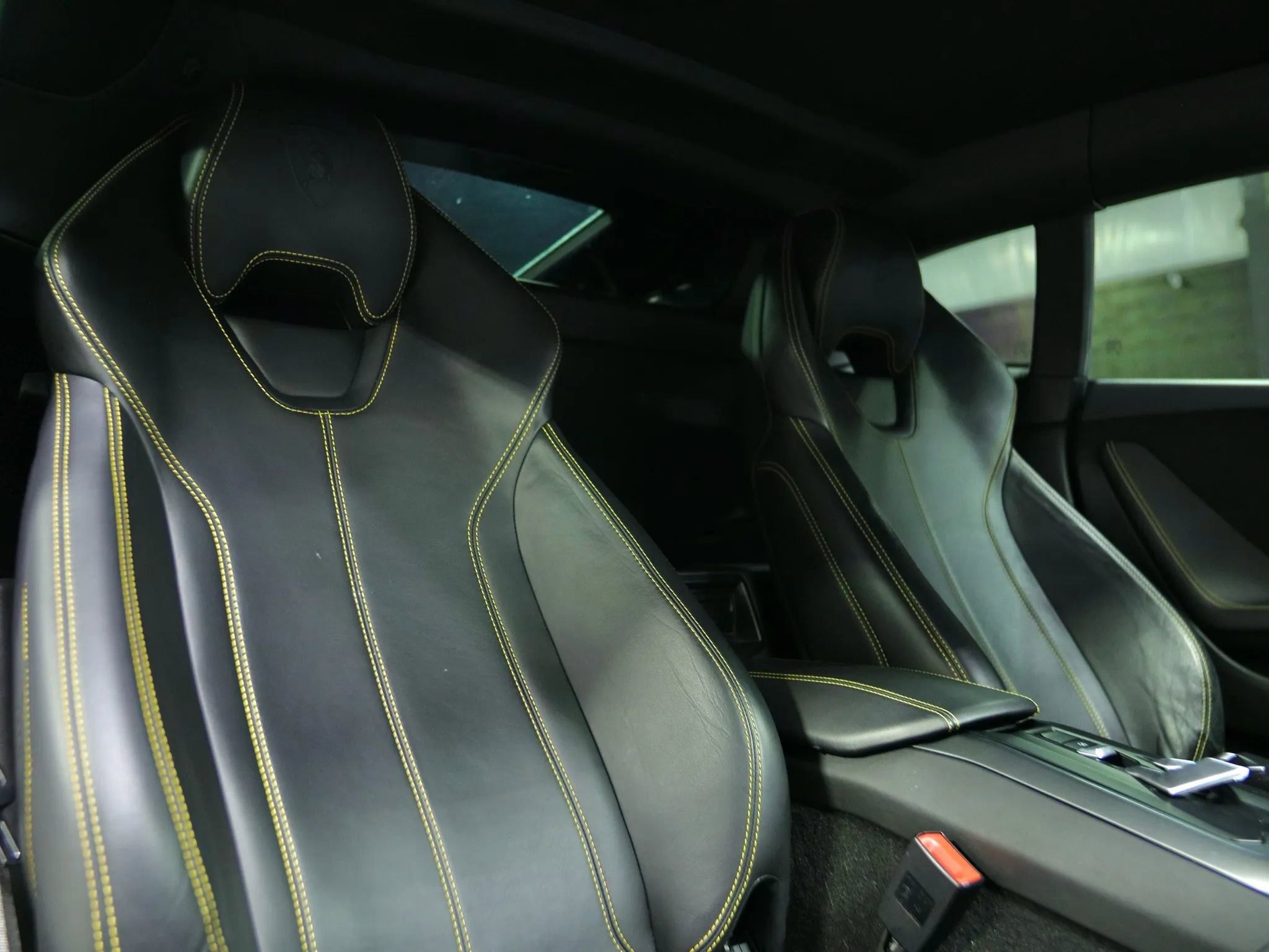 Used 2015 Lamborghini Huracan LP 610-4 image 45