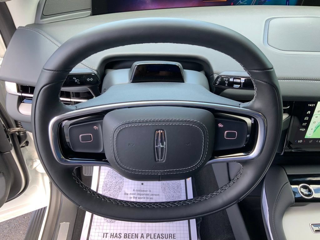 New 2027 Lincoln Navigator L Premier AWD/4WD image 21