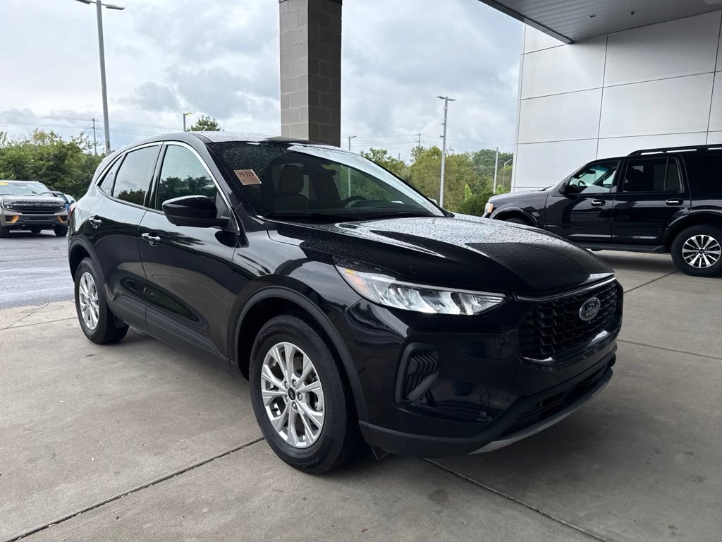 Used 2023 Ford Escape Active w/ Tech Pack #2