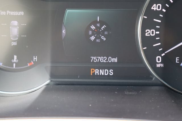 Used 2016 Lincoln MKX Reserve w/ Climate Package FWD image 11