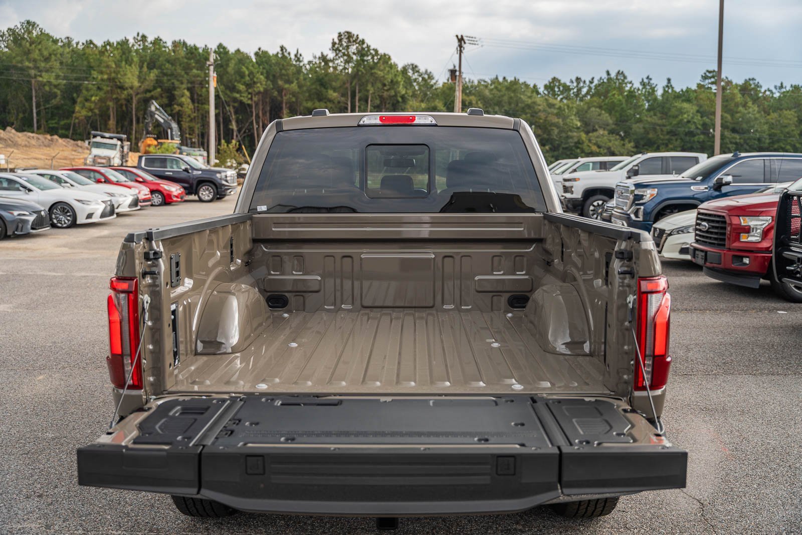 New 2025 Ford F150 Lariat w/ Equipment Group 502A High image 18