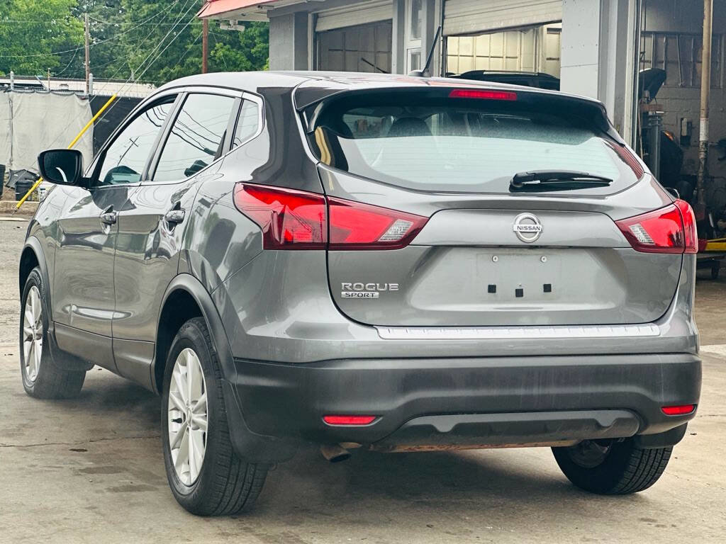 Used 2018 Nissan Rogue Sport S w/ S Appearance Package FWD image 8