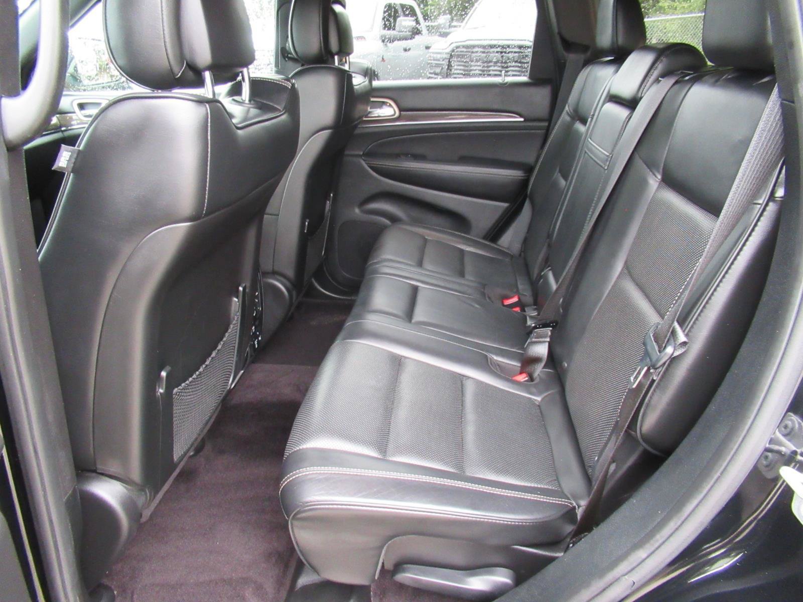 Used 2017 Jeep Grand Cherokee Overland AWD/4WD image 37