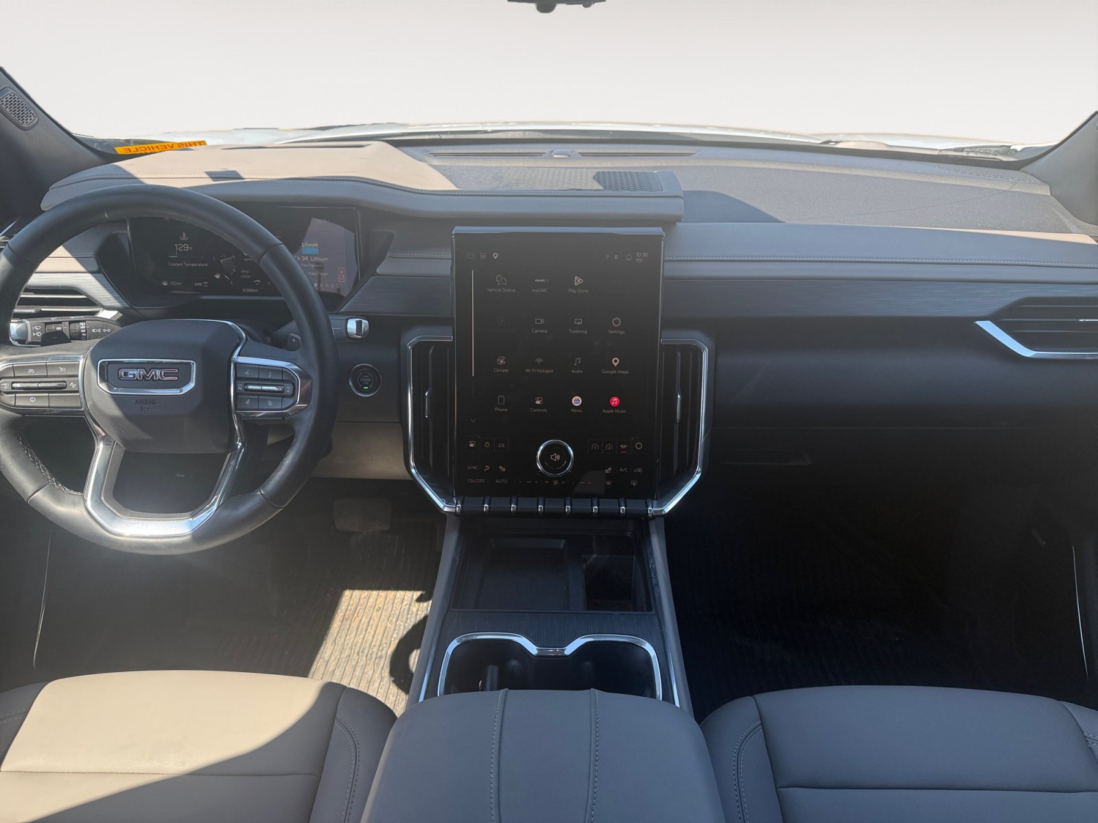 Certified 2026 GMC Acadia Elevation w/ Elevation Premium Package AWD/4WD image 10