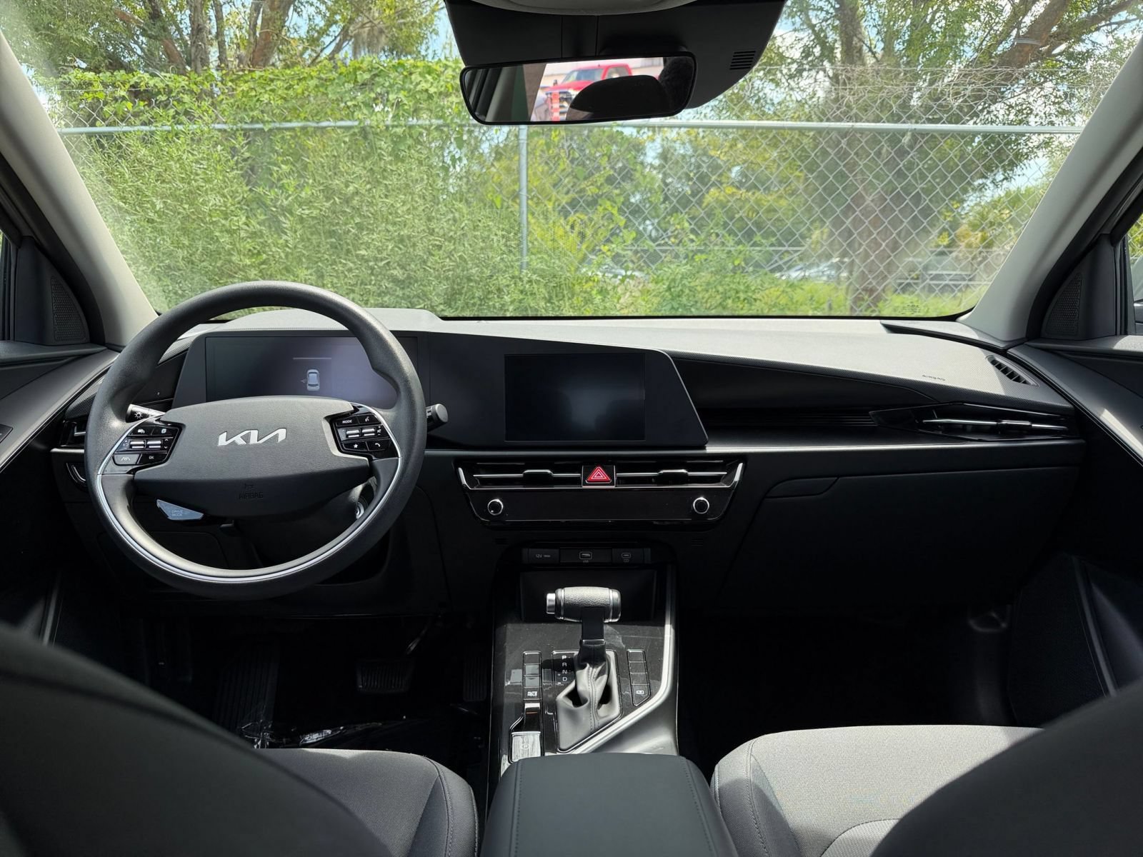 Used 2026 Kia Niro LX FWD image 31