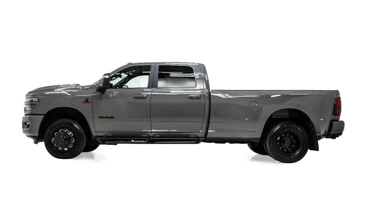 Used 2026 RAM 3500 Laramie w/ Night Edition AWD/4WD image 6