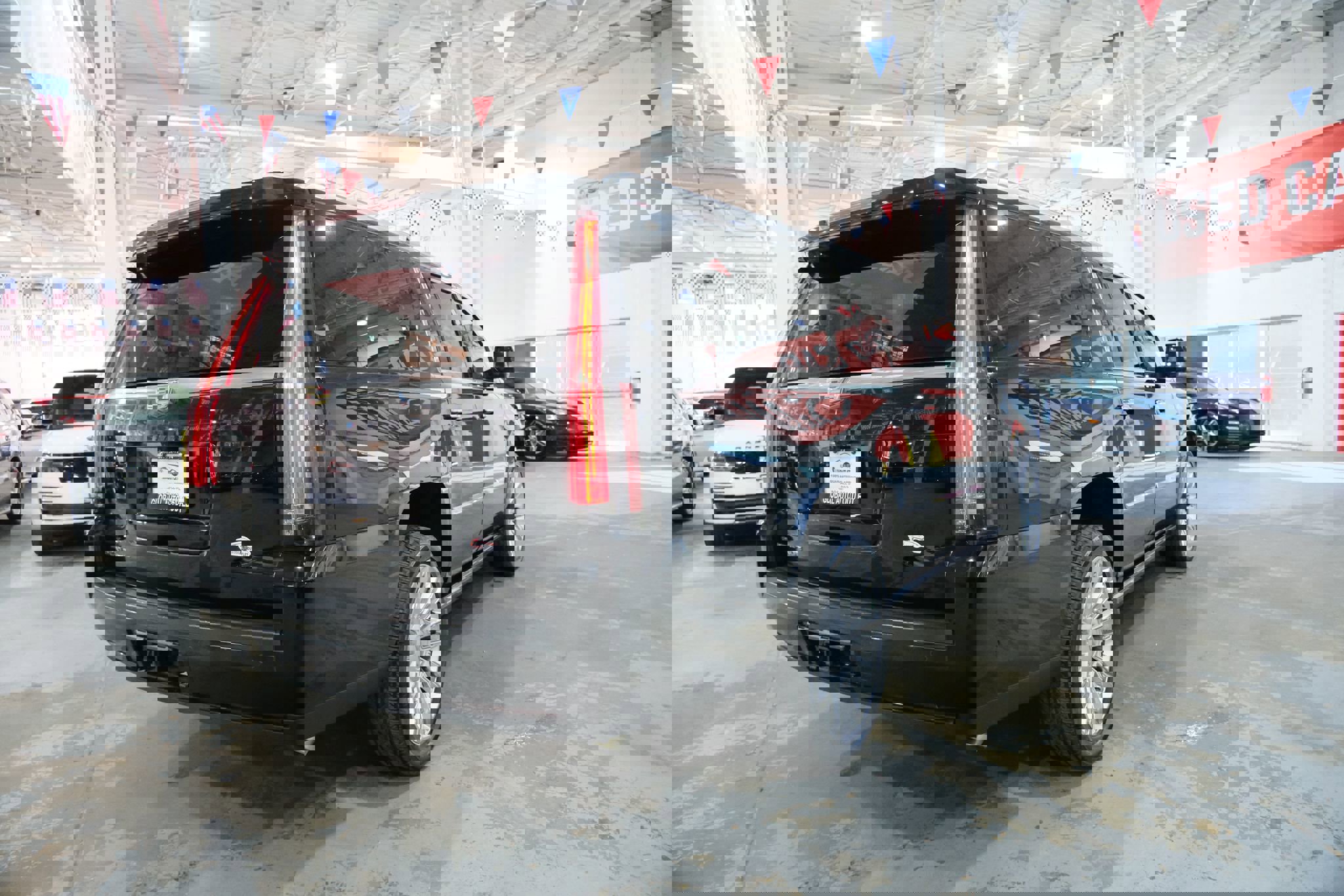 Used 2017 Cadillac Escalade ESV Platinum image 13