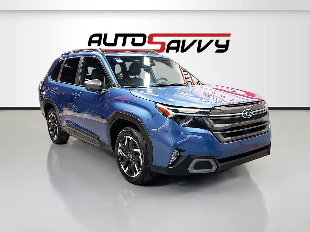 Used 2025 Subaru Forester Limited AWD/4WD image 1