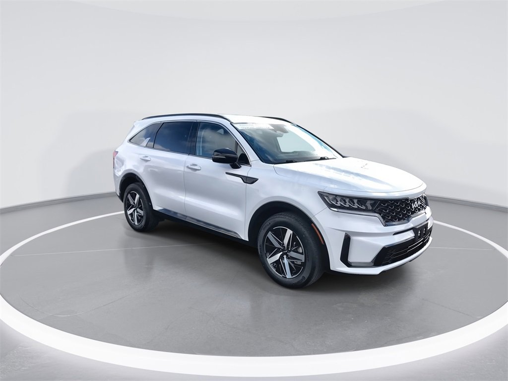 Used 2022 Kia Sorento S image 2