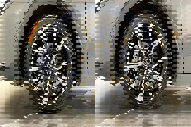 New 2026 Toyota Prius PLUG-IN image 12