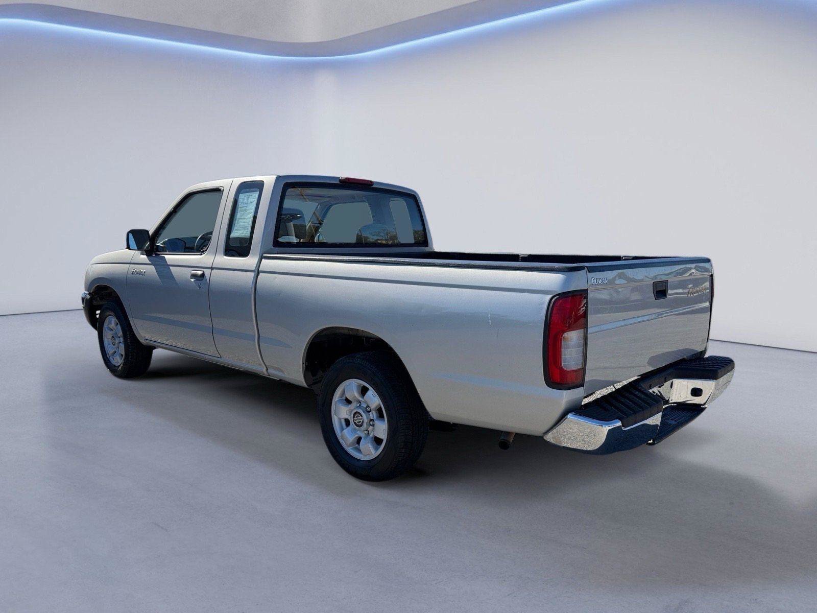Used 1998 Nissan Frontier XE RWD image 5