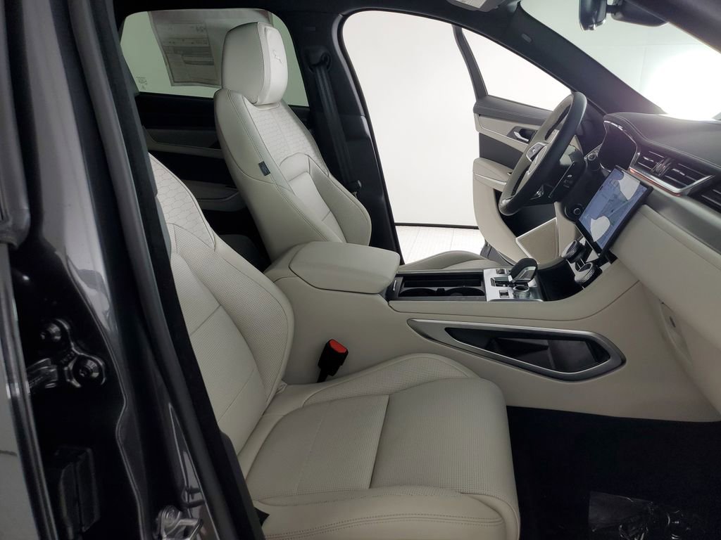 New 2026 Jaguar F-PACE R-Dynamic S image 17