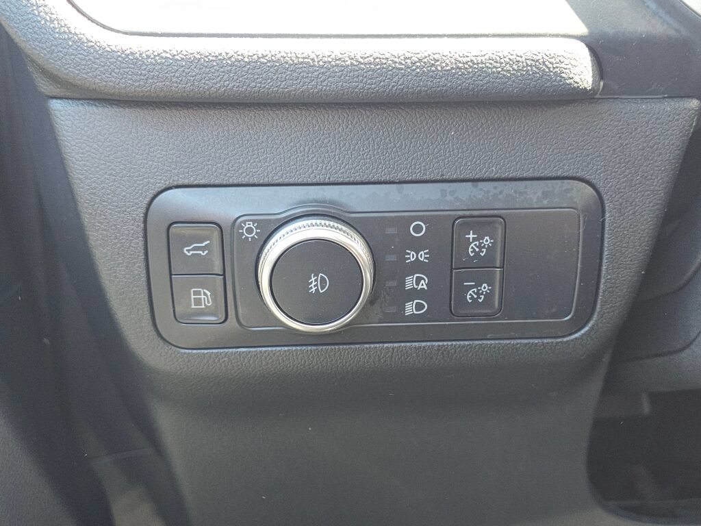 Used 2022 Ford Escape SEL FWD image 18
