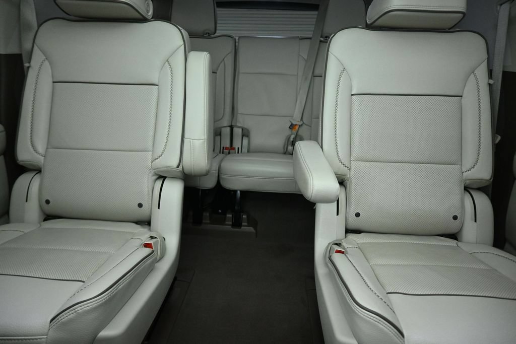 Used 2023 GMC Yukon XL Denali w/ Denali Reserve Package AWD/4WD image 34