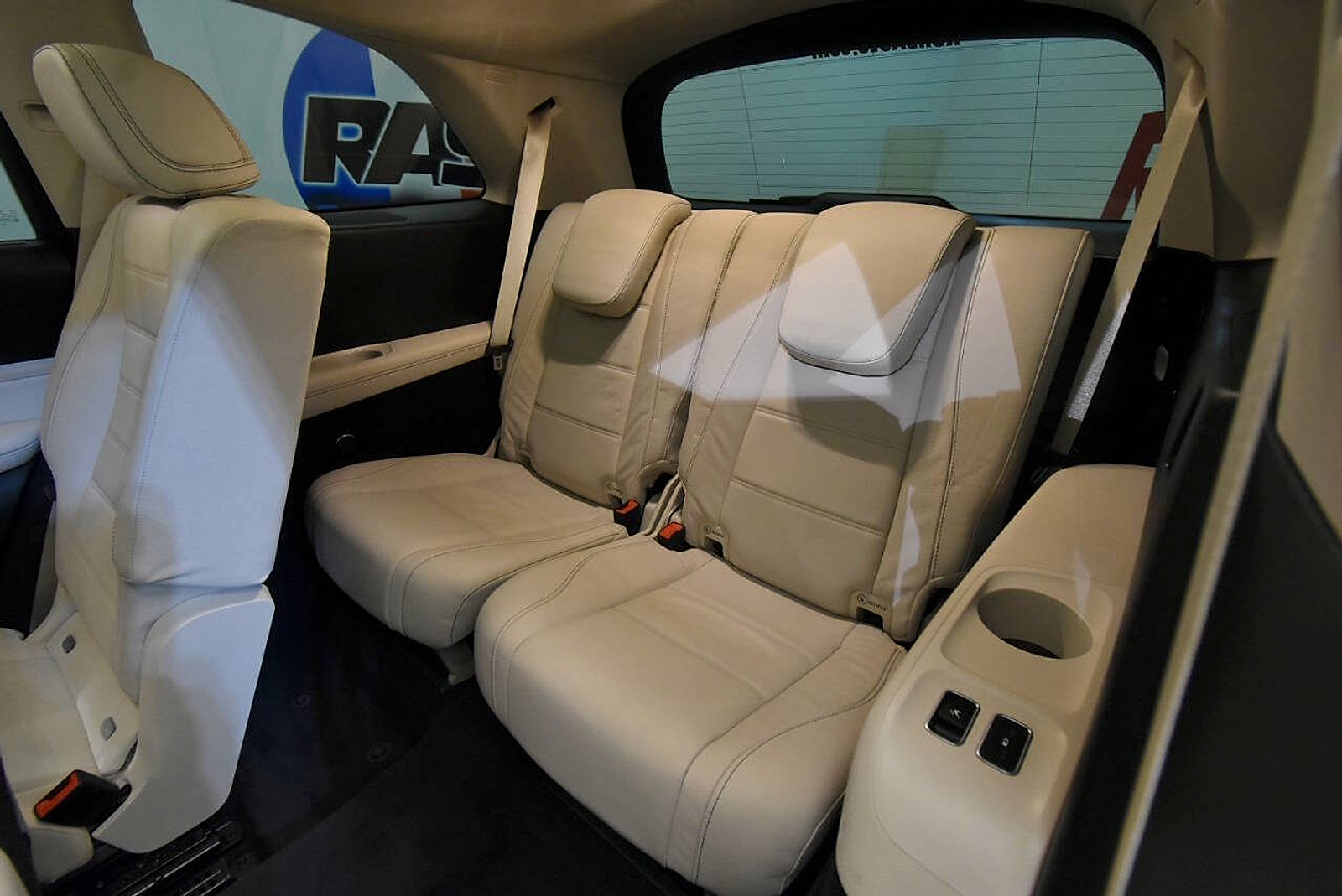 Used 2021 Mercedes-Benz GLS 450 4MATIC image 15