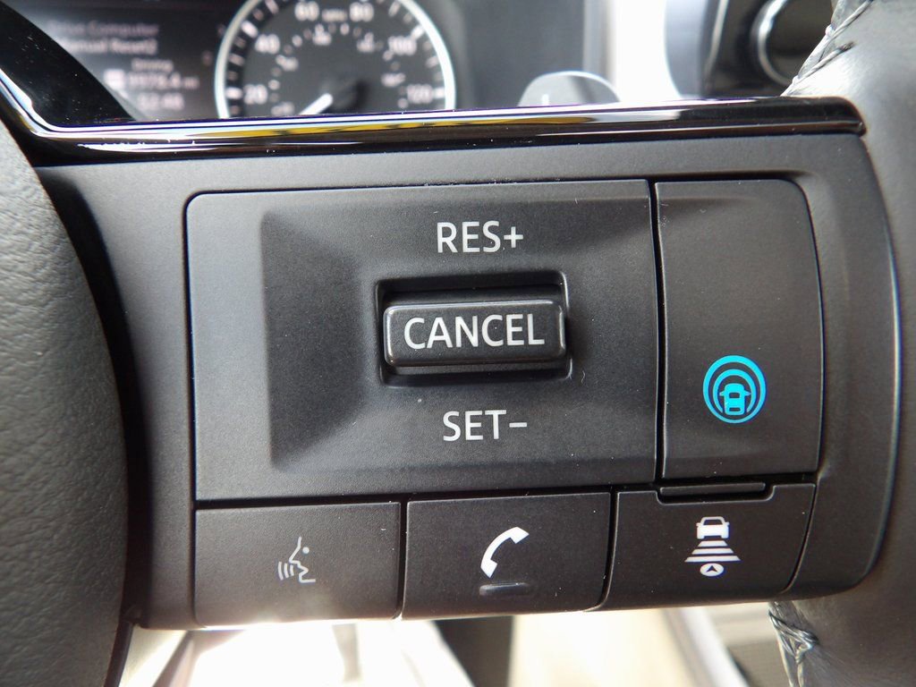 Used 2021 Nissan Rogue SL w/ Premium Package image 17