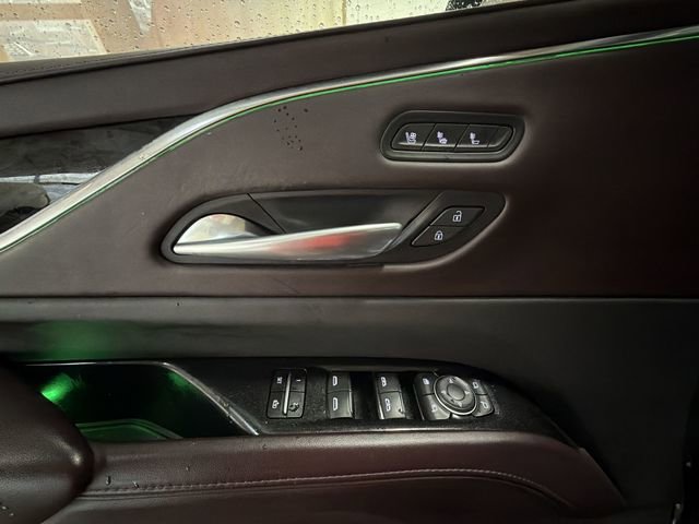 Certified 2022 Cadillac Escalade ESV Premium Luxury Platinum w/ Heavy-Duty Trailer Package AWD/4WD image 13