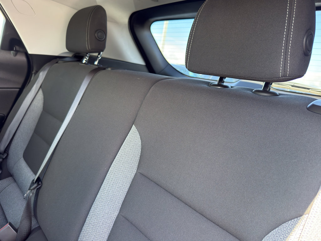 Used 2023 Chevrolet TrailBlazer LT FWD image 32
