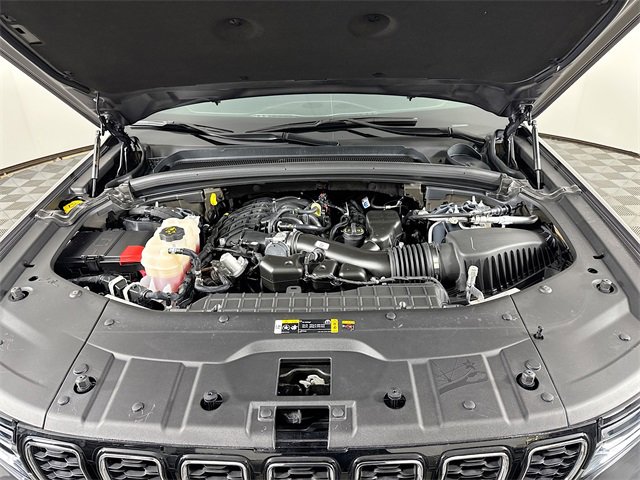 Used 2024 Jeep Grand Cherokee L Limited image 28