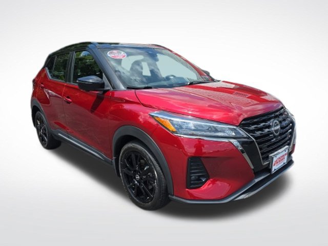 Used 2023 Nissan Kicks SR
