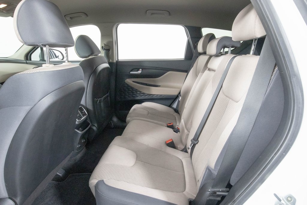 Used 2020 Hyundai Santa Fe SE image 14