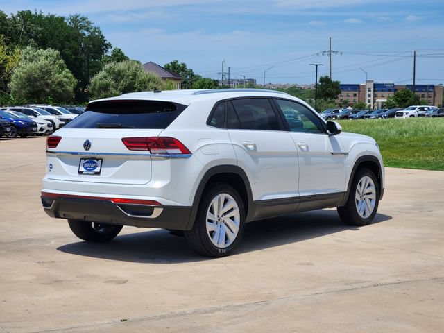 Used 2023 Volkswagen Atlas Cross Sport SE FWD image 7