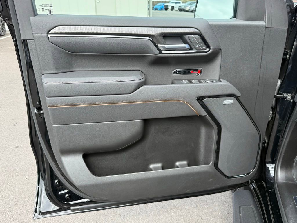 Used 2025 GMC Sierra 1500 AT4 w/ AT4 Premium Package image 15