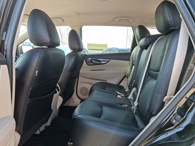 Used 2017 Nissan Rogue S image 10