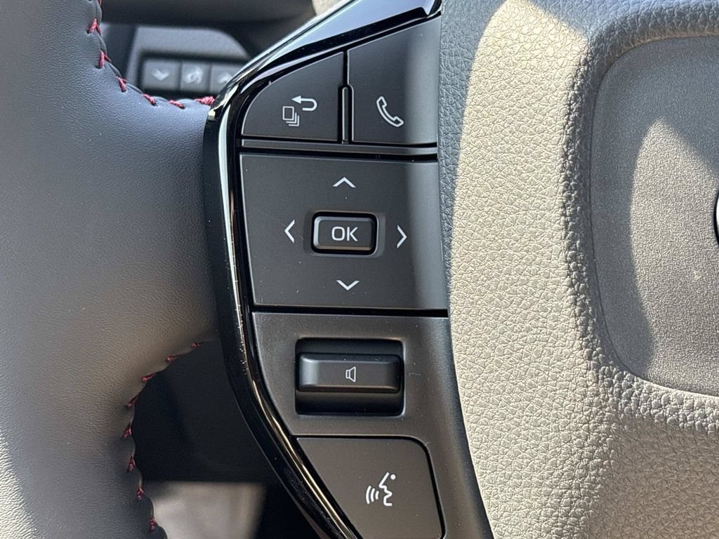 New 2026 Toyota Prius Plug-In Hybrid FWD image 31
