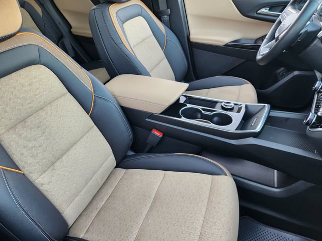 New 2026 Chevrolet Equinox ACTIV w/ Convenience Package III AWD/4WD image 11