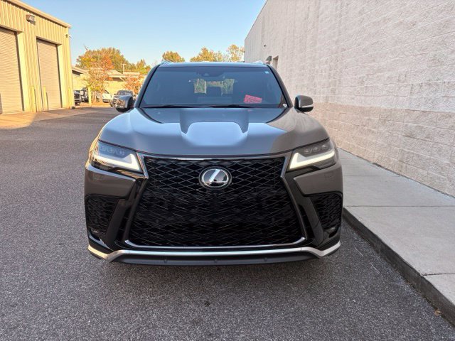 Used 2022 Lexus LX 600 F Sport w/ Accessory Package (Z1) AWD/4WD image 2