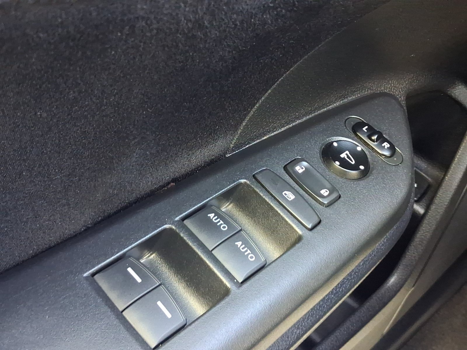 Used 2020 Honda Insight EX image 12