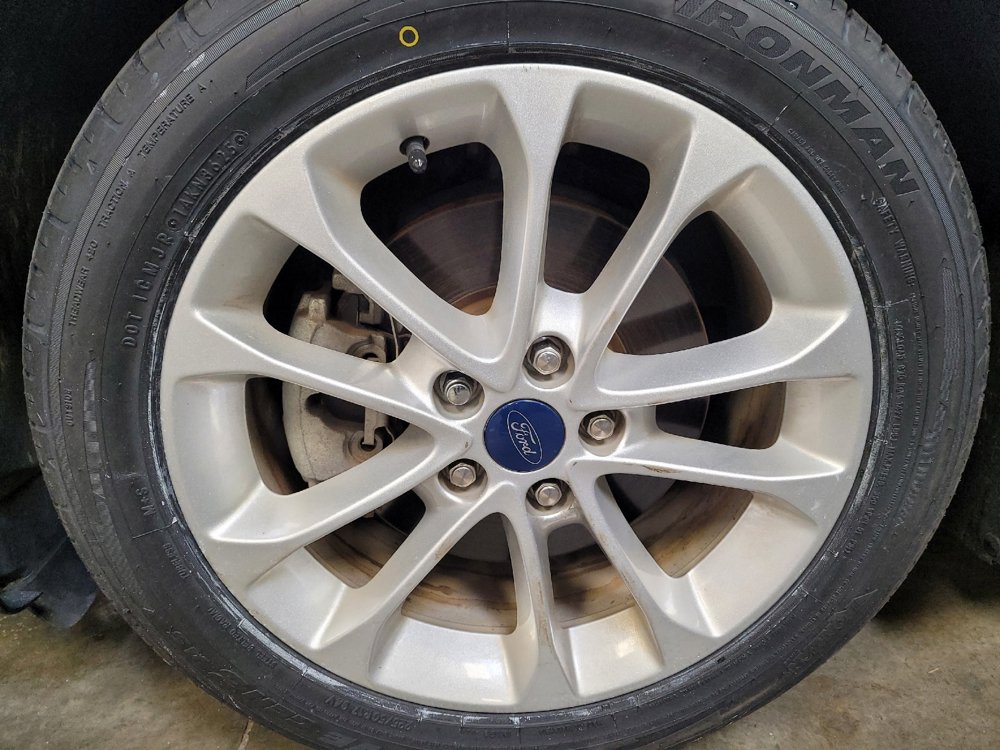 Used 2019 Ford Fusion SE FWD image 31