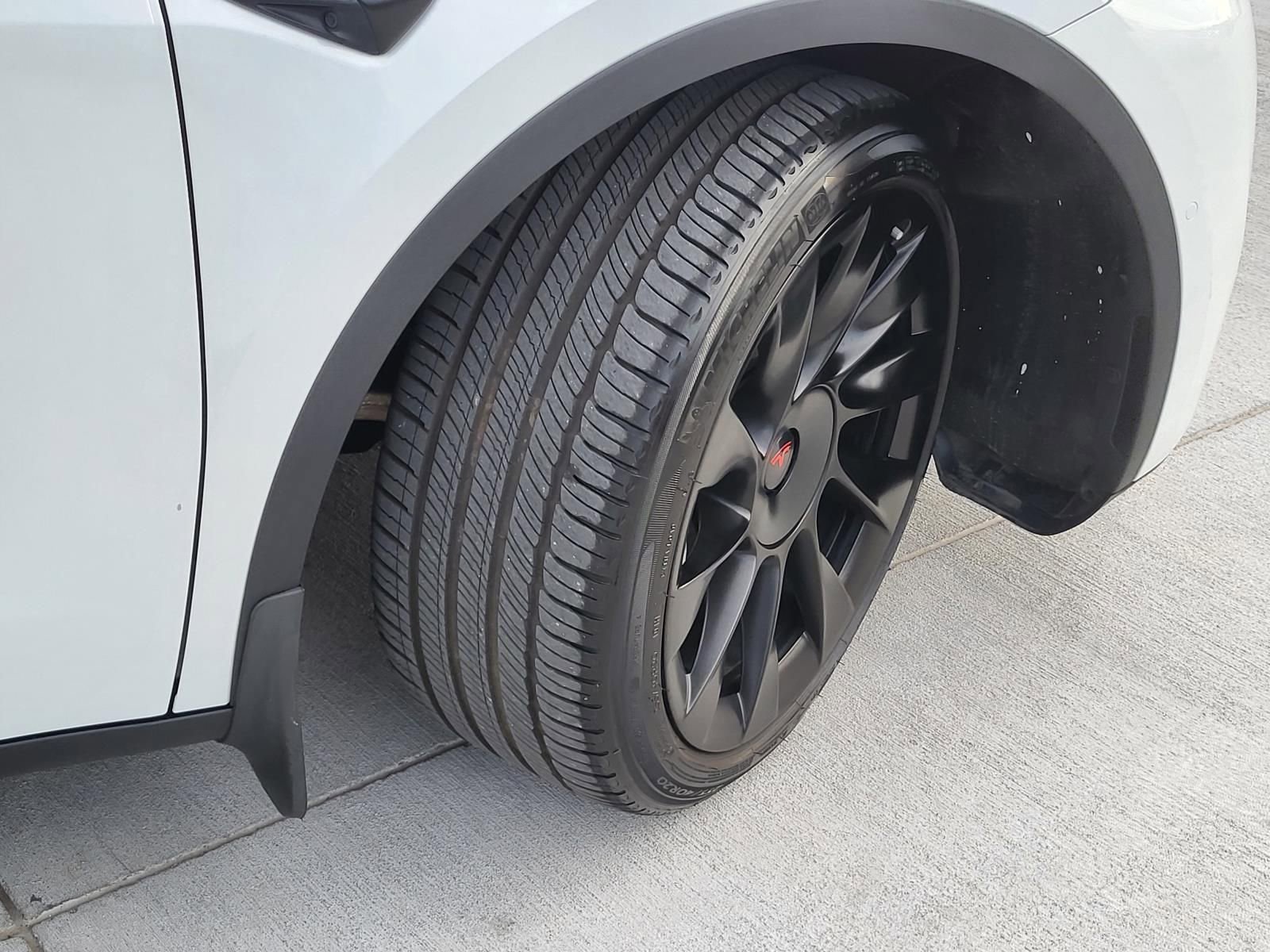 Used 2021 Tesla Model Y Long Range image 6