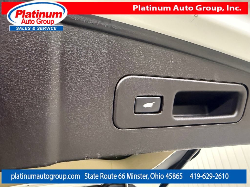 Used 2020 Acura MDX FWD image 36