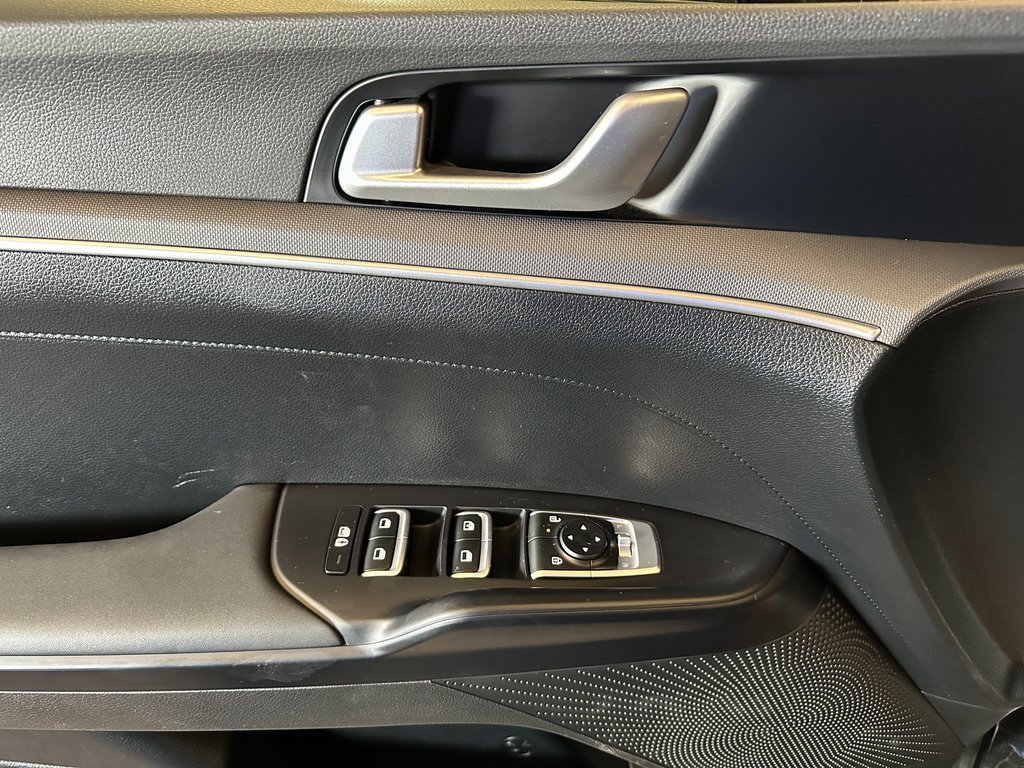 Used 2025 Kia K5 LXS image 19