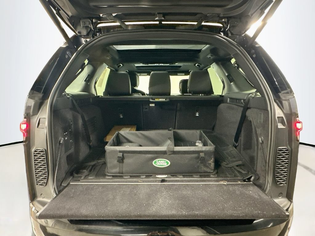 Certified 2025 Land Rover Discovery Dynamic SE AWD/4WD image 27