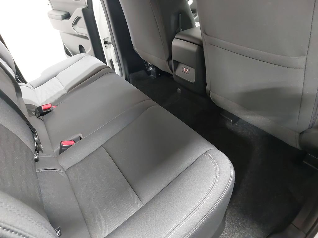 Certified 2024 Nissan Frontier SV w/ Tow Package image 11