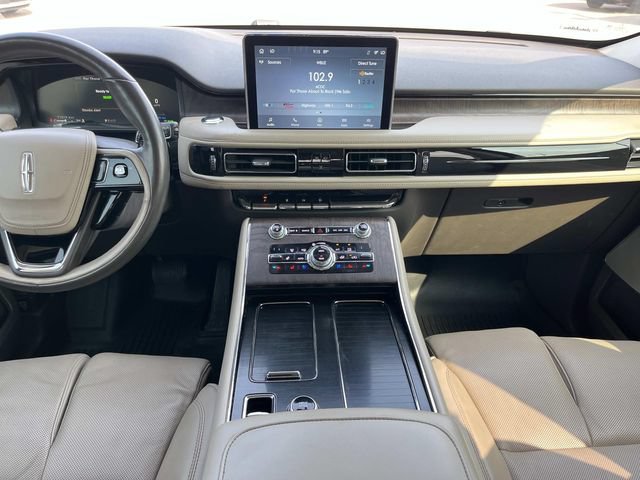 Used 2020 Lincoln Aviator Grand Touring w/ Equipment Group 302A AWD/4WD image 15