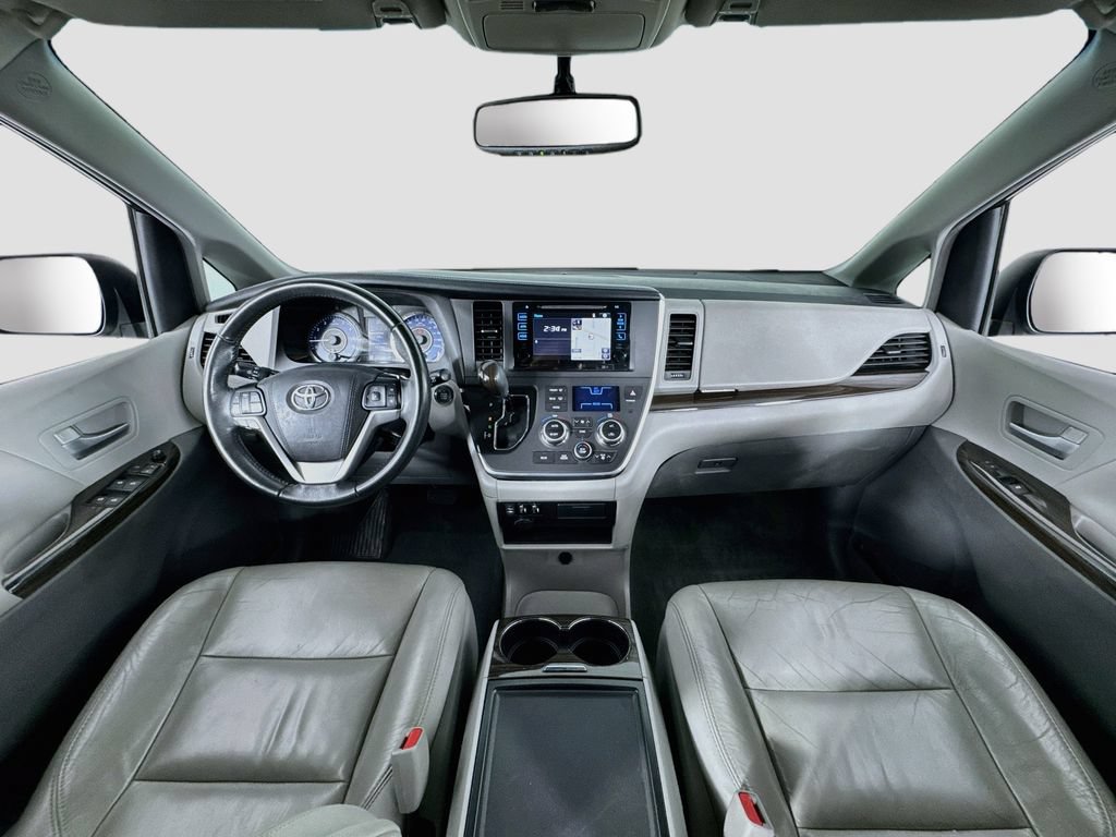 Used 2016 Toyota Sienna XLE w/ XLE Navigation Package AWD/4WD image 11